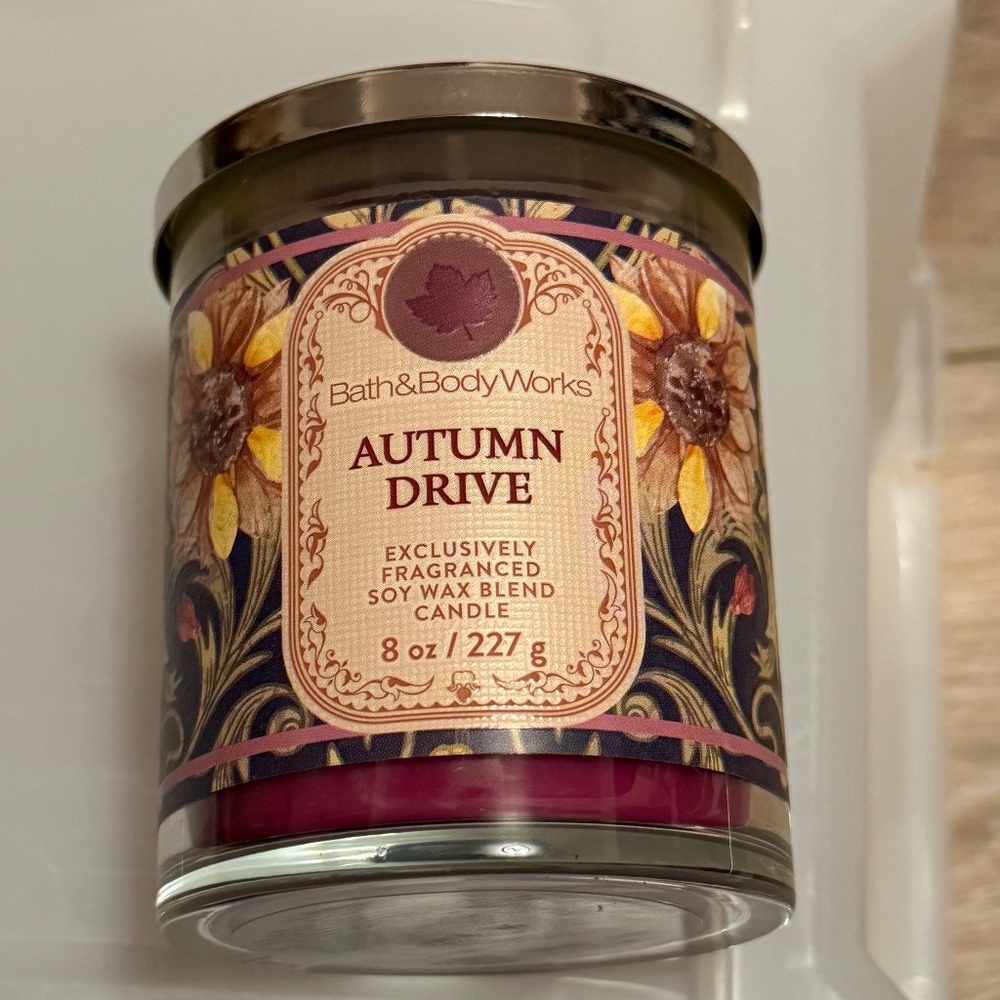 Bath & Body Works 8oz Candle NWT